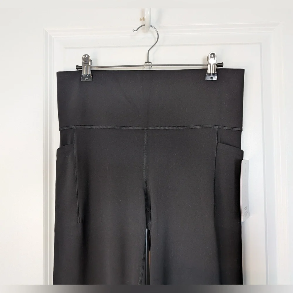 Athleta Women’s Salutation Stash Flare Pants in Black NWT Size Large Tall - Picture 3 of 15